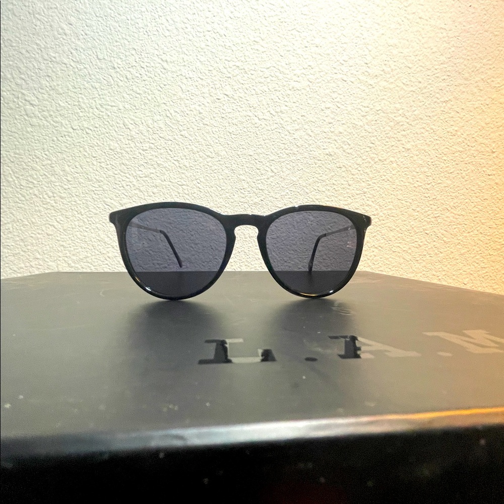 SOLD Black Oversized Women’s Sunglasses